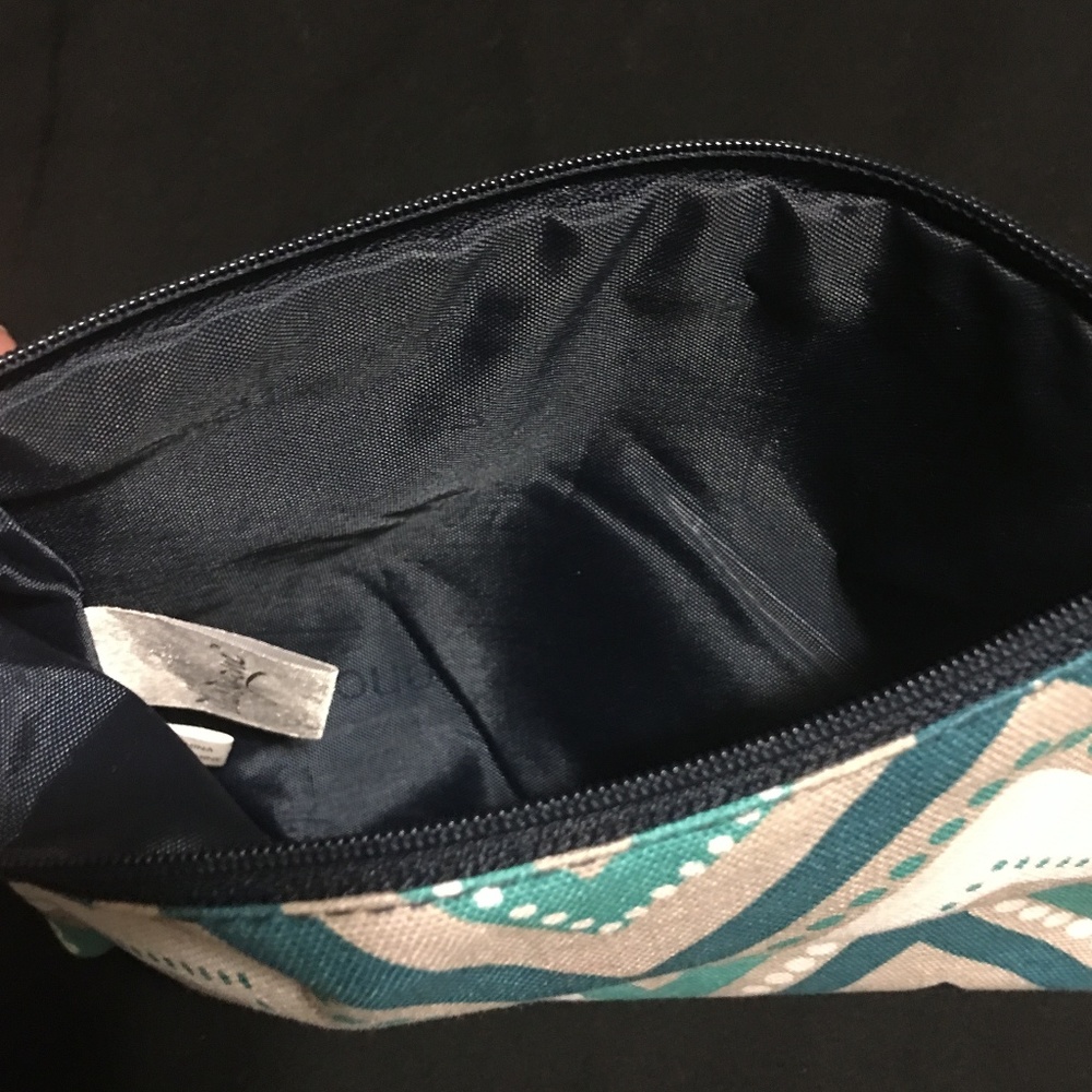 Teal Chevron Pouch - Picture 2 of 2